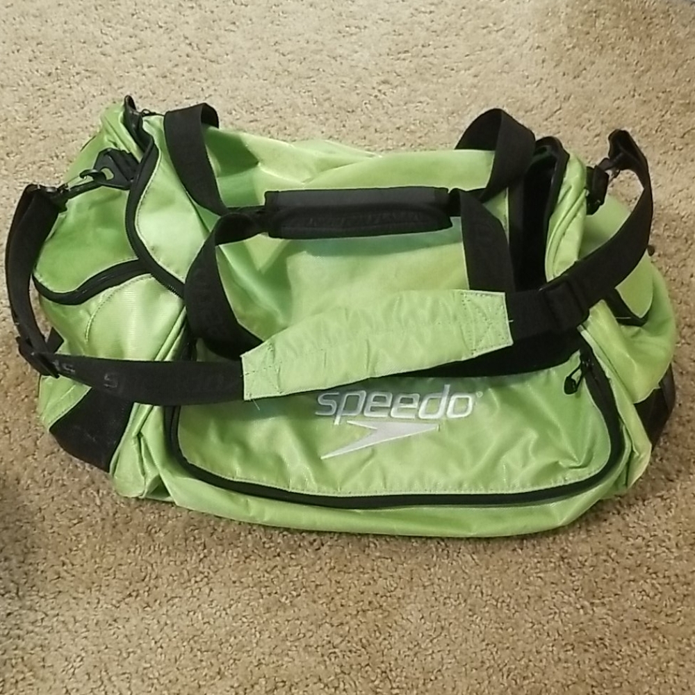 Speedo large duffle bag green